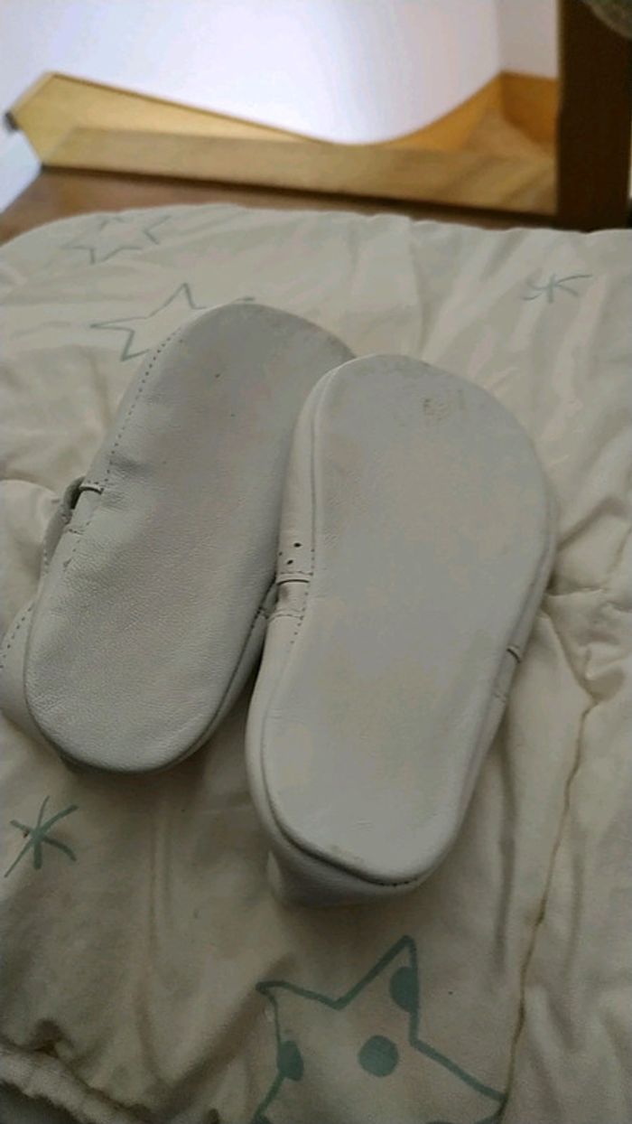 Chaussures blanches - photo numéro 4