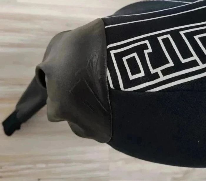 Sweat noir et blanc - Distinct by ROHFF - taille S - photo numéro 3