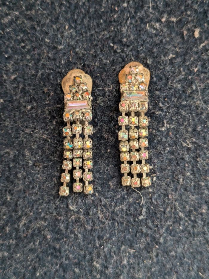 Boucles d'oreilles élégantes a strass