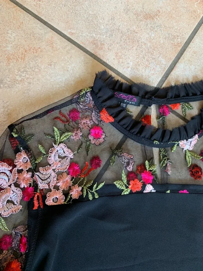Robe stella morgan noire fleurs brodée sur voile transparent neuf t 8/10 - photo numéro 2