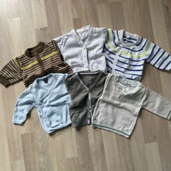 Lot de 6 gilets 1 mois