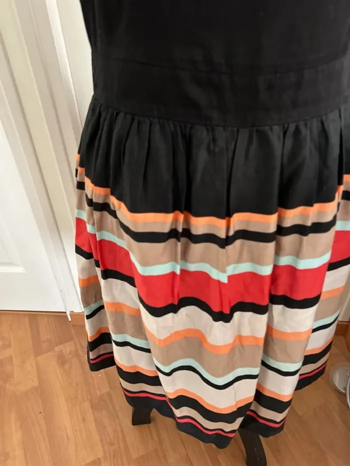 Robe Gémo taille 44-46 très bon etat - photo numéro 2