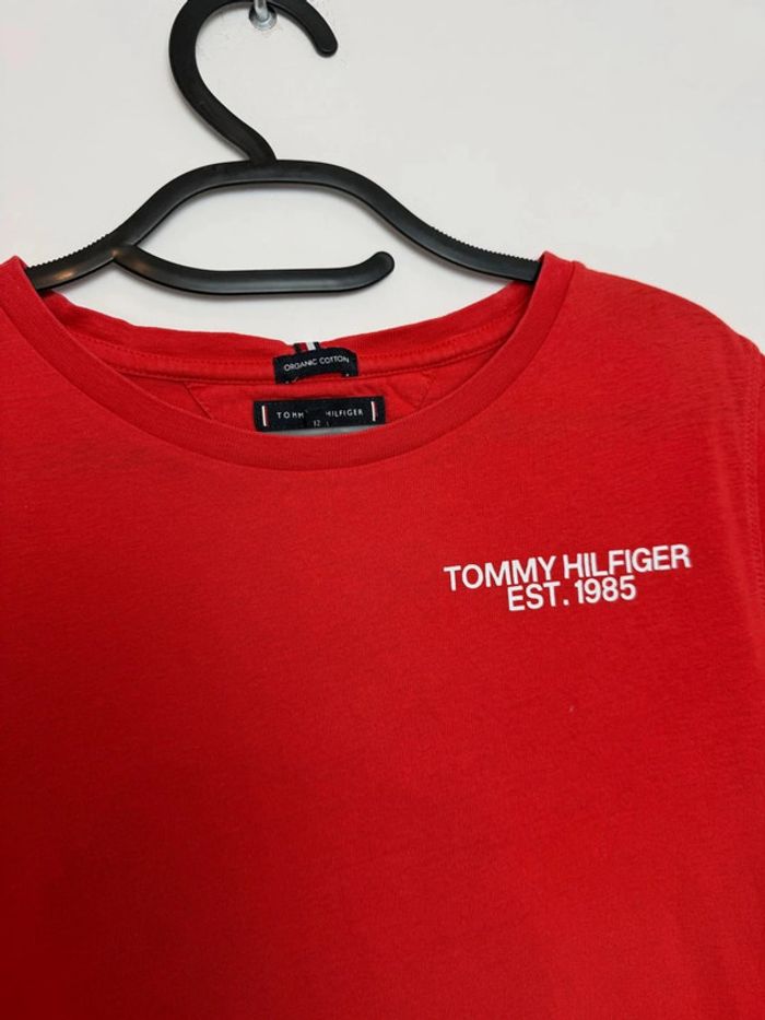 T-shirt Tommy Hilfiger garçon 12 ans, 152 cm, rouge très bon état - photo numéro 2