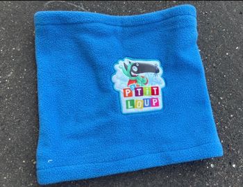 Cache coup p’tit loup polaire bleu neuf