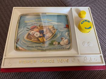 Fischer Price Two Pictures Story