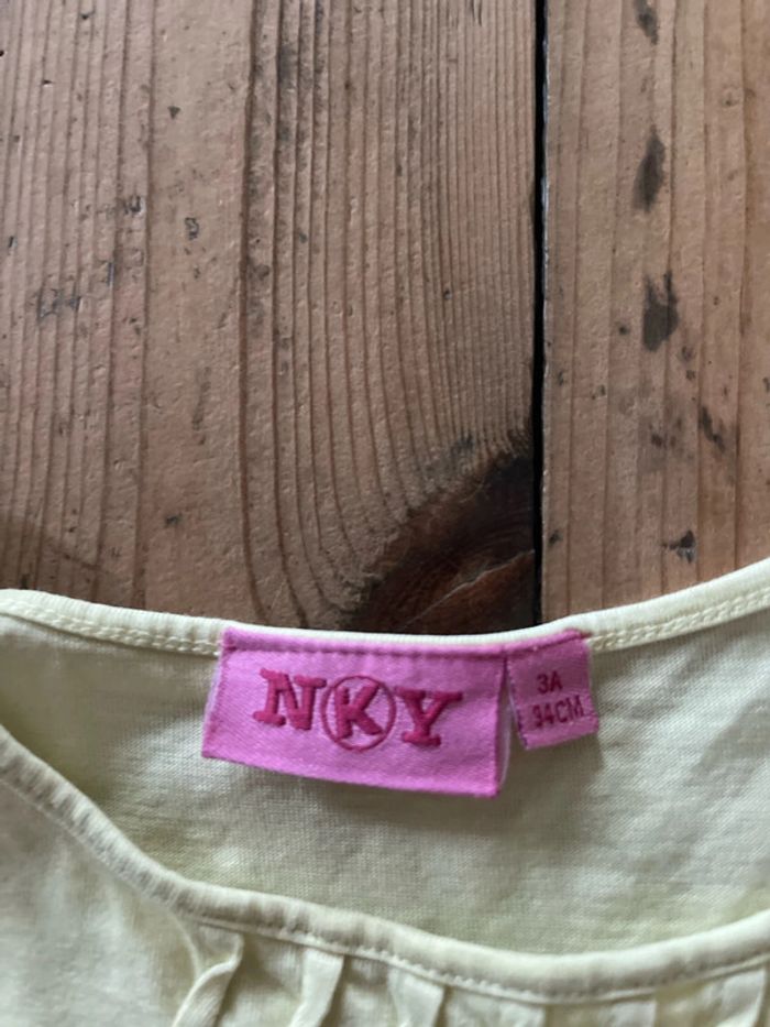 Lot de deux T-shirts, trois ans - photo numéro 4