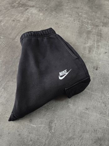 Pantalon jogging Nike cargo noir taille XS