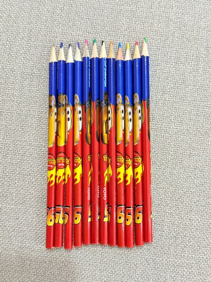 12 crayon de couleur Cars - photo numéro 2
