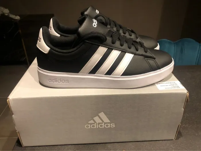 Sneakers Adidas - photo numéro 2