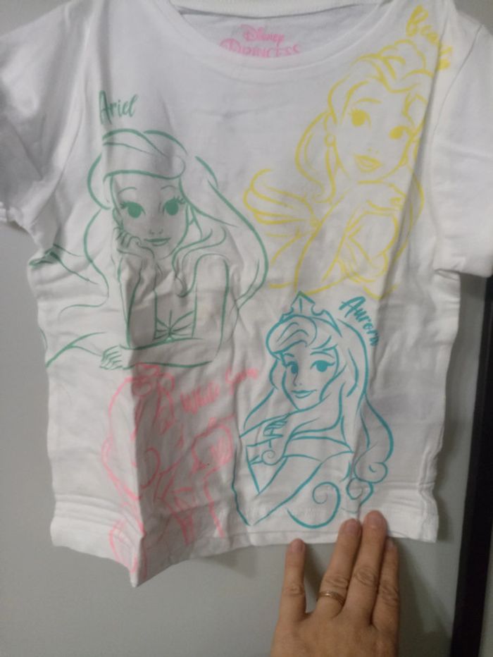 T shirt Disney princesses 5 ans