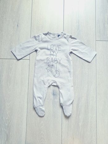 Pyjama été gris. Garçon 1 mois. Marque Kiabi