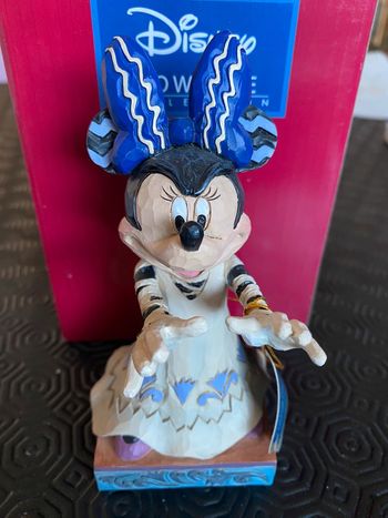 Figurine Disney traditions minnie Halloween hurlements