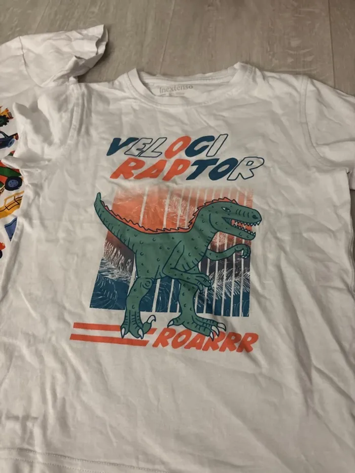 TEE shirt 4-5 ans primark camion chantier garçon dinosaure - photo numéro 2