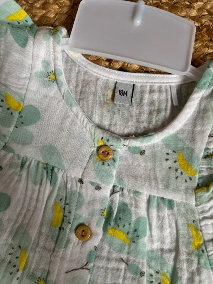 Tenue ensemble 2 pieces tunique fleurs et legging 18 mois neuf - photo numéro 3