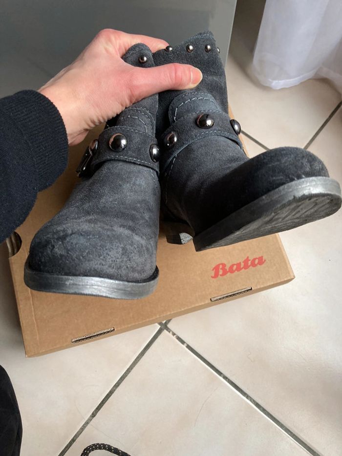 Neuves - bottines BATA nubuck grises 38 - photo numéro 9