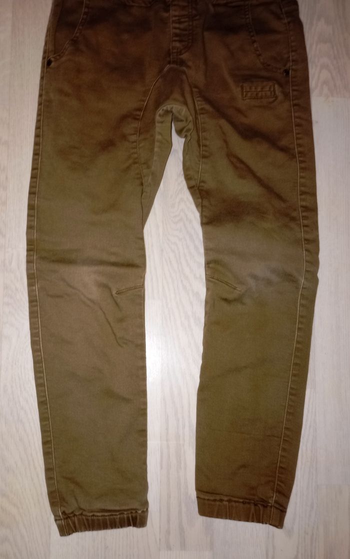 Pantalon kaki Kiabi 
T. 9 ans - photo numéro 3