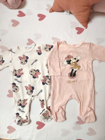 Lot de 2 pyjamas une pièce - Minnie mouse - 3 mois - Très bon état - Disney