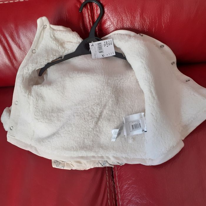 Neuf: Cardigan doublé+ capuche *taille 3 mois - photo numéro 10