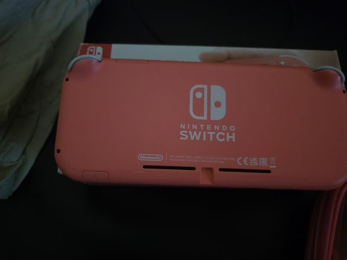 Switch lite - photo numéro 3