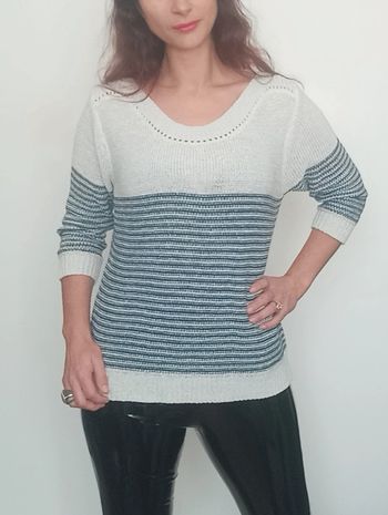Pull casual rayé blanc et bleu taille 40/42