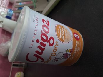 Lait bébé Guigoz Pelargon 3ème âge 