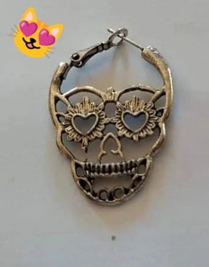 Boucle d'oreille tête de mort - photo numéro 2