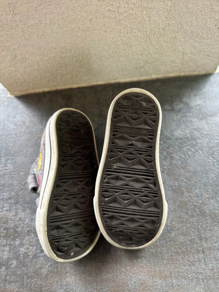 Chaussure enfant taille 22 - photo numéro 4