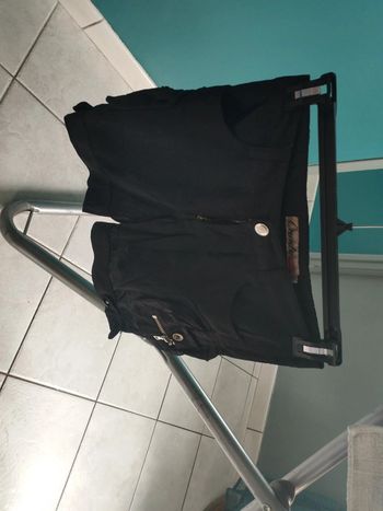 Vends short taille 36