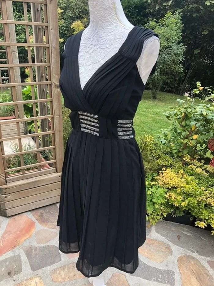 Robe Mogan neuve taille 38 - photo numéro 5