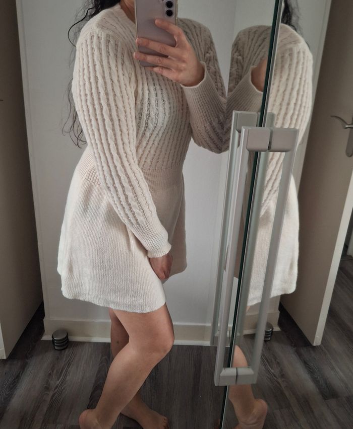 Robe d'hiver centré crème en tricot – Manches longues