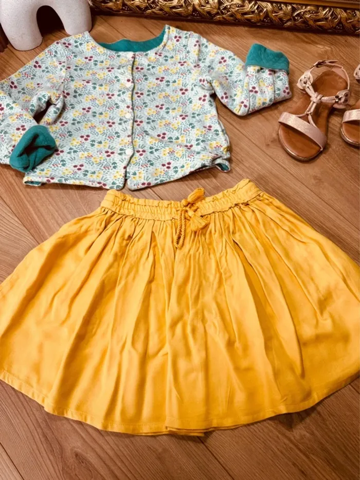 Taille 6 ans tenue 2 pièces fille Okaidi Creeks verte moutarde * fleurs * 💐 - photo numéro 4
