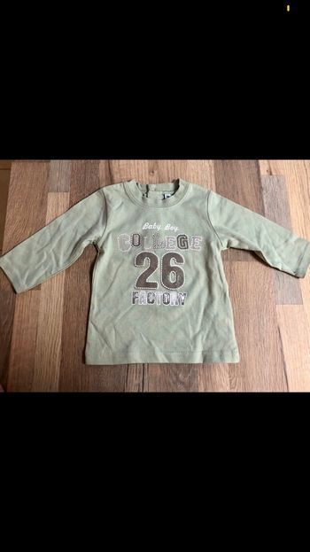 T-shirt vert amande neuf