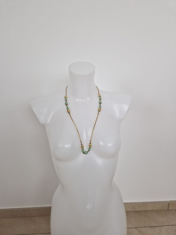 Collier vintage doré avec perles vert d'eau