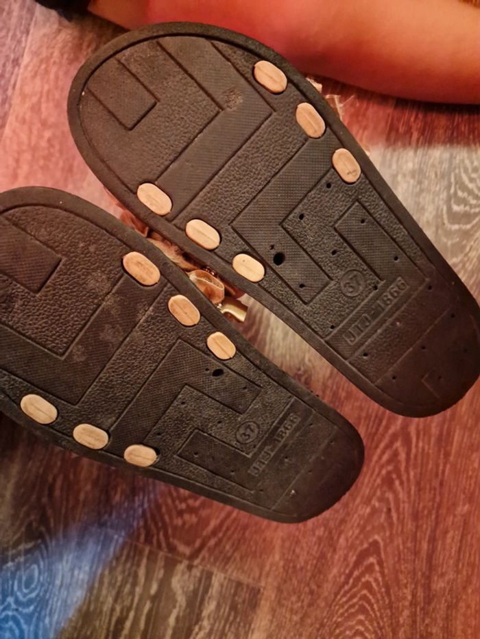 Claquette abricot - photo numéro 2