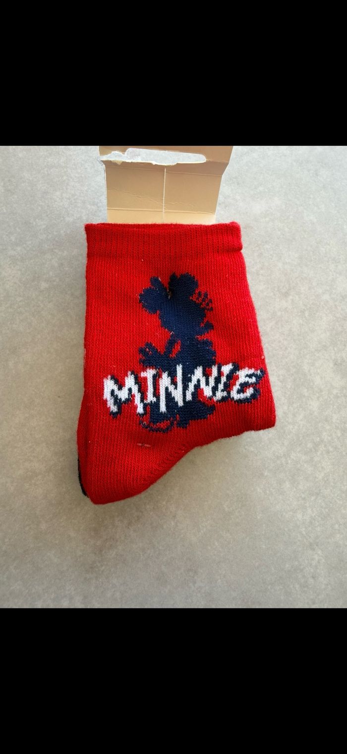 Lot de 2 paires de chaussettes Minnie Disney 19/22 - photo numéro 2