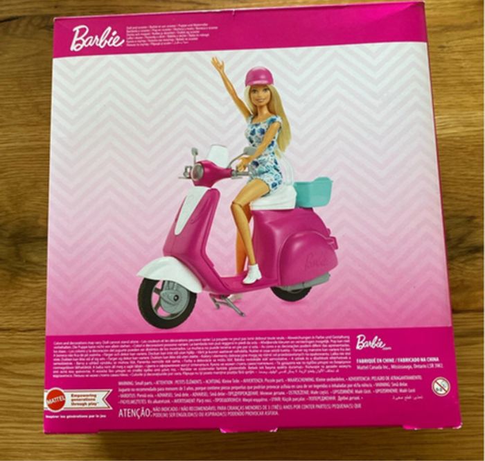 Barbie et son scooter - photo numéro 2