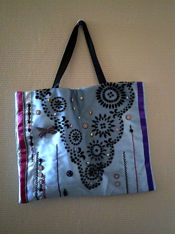 Sac en tissu avec des perles