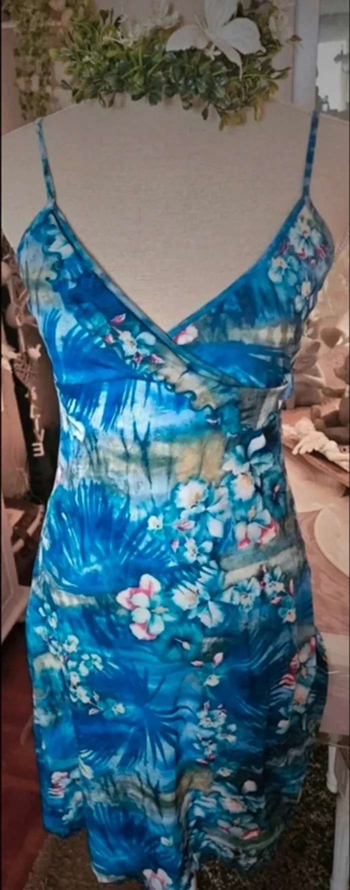 Robe bleu tropicale Taille 38/40 Neuve - photo numéro 2
