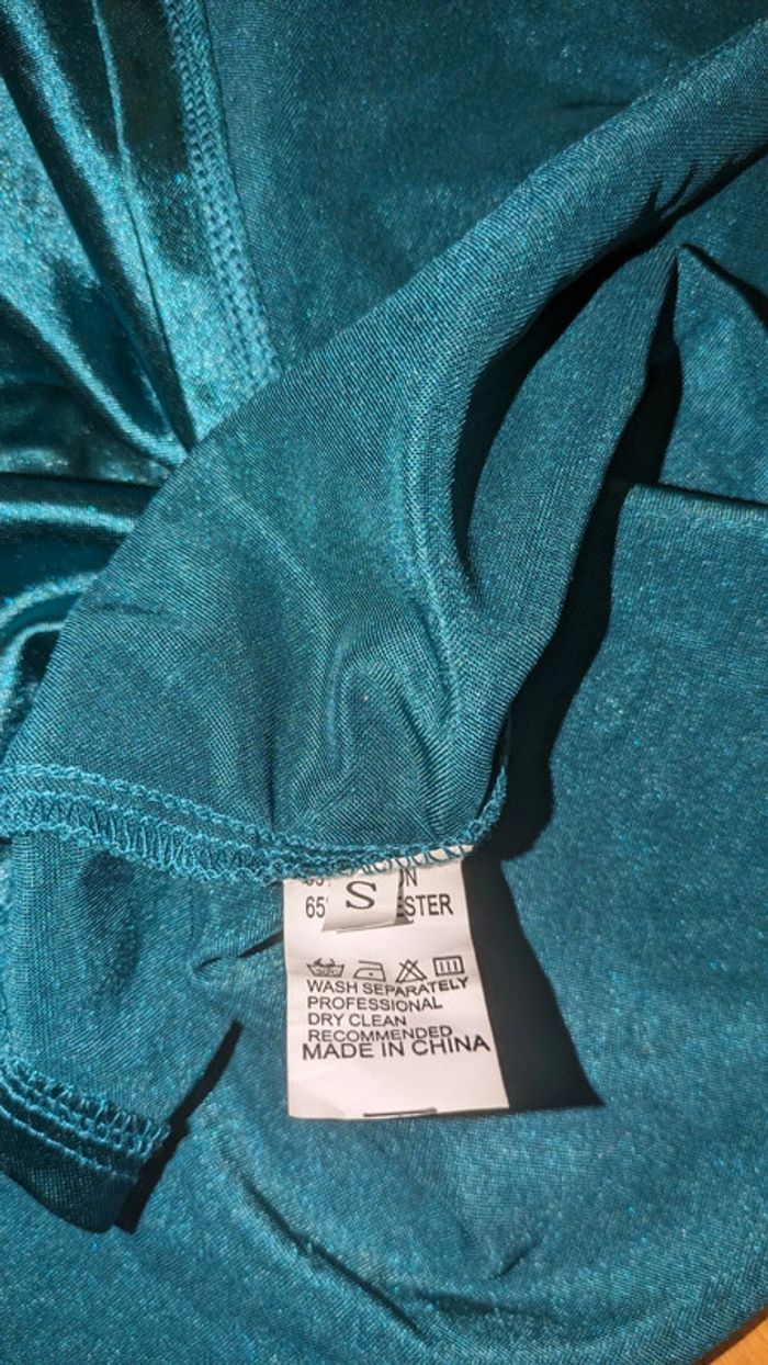 Robe de cérémonie, cocktail effet satin verte taille S - photo numéro 8