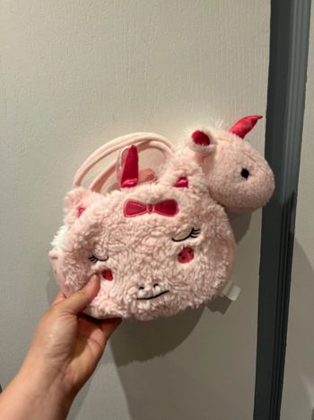 Sac avec peluche licorne