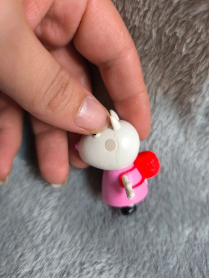 Figurine Peppa pig - photo numéro 4