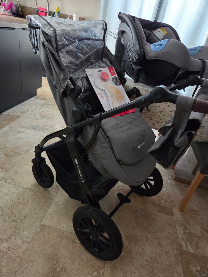 🍼 Poussette Kinderkraft 3 en 1 XMOOV – État excellent