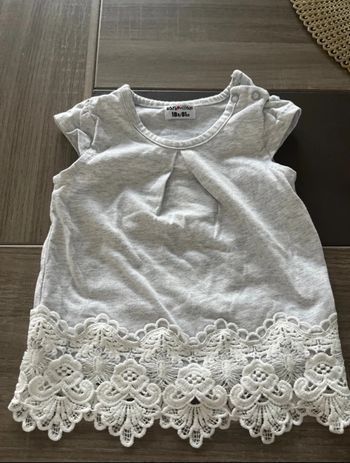 T-shirt en dentelle