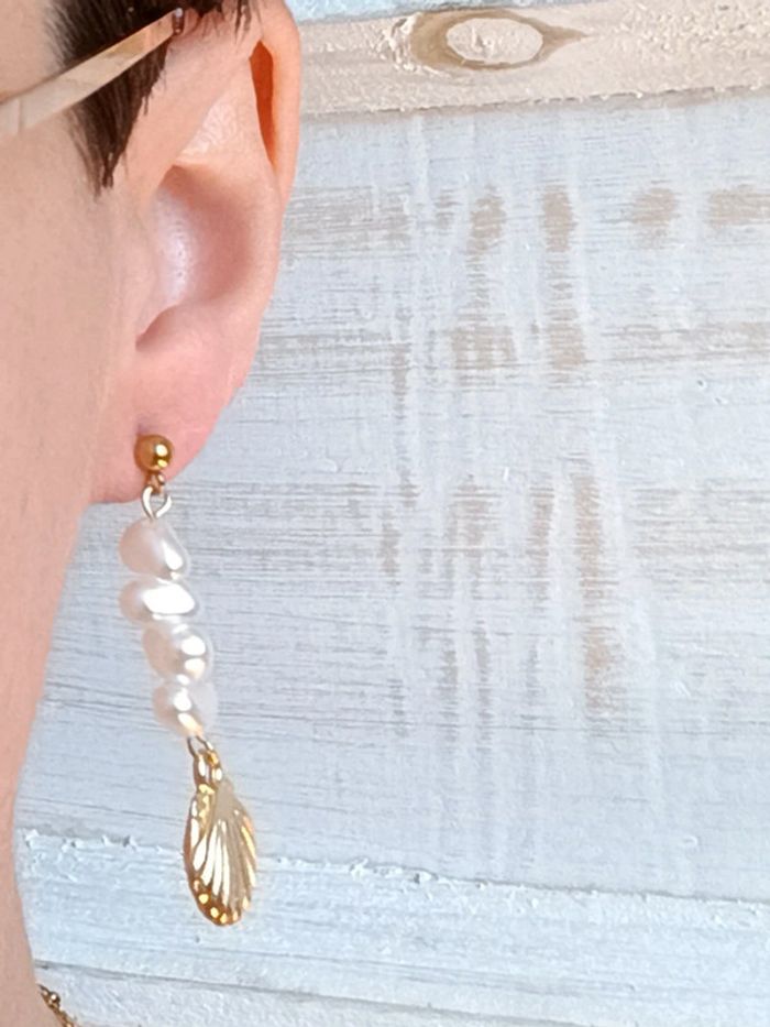 Jolie paire de boucles d'oreilles pendantes estivales - photo numéro 3