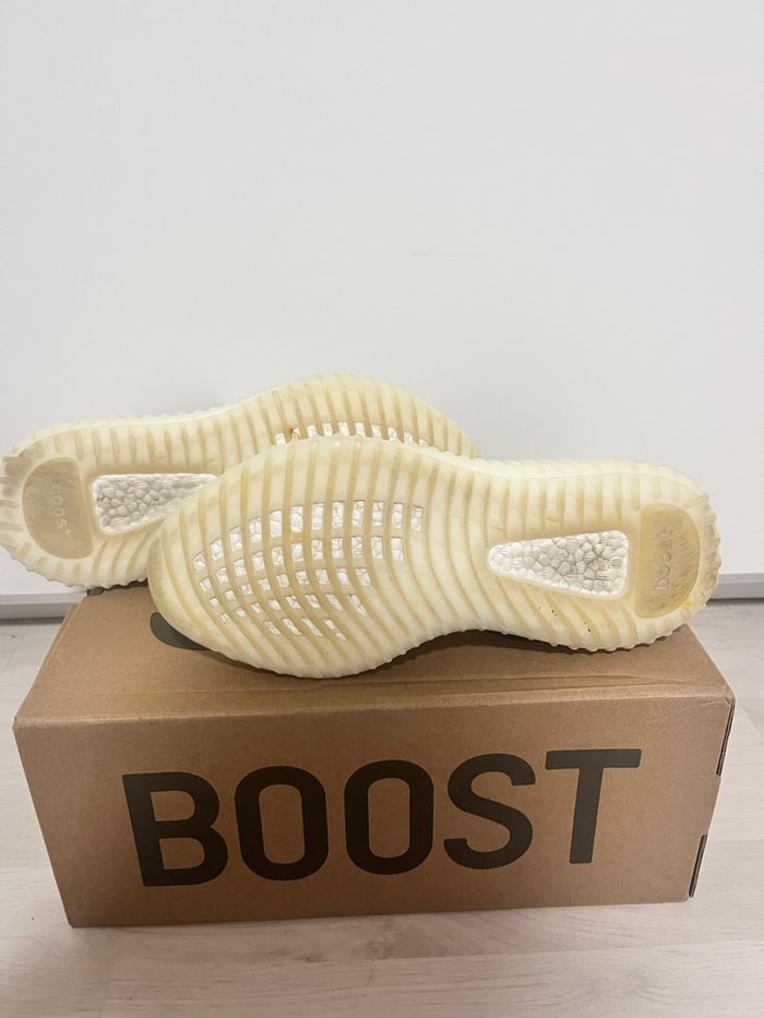 Yeezy 350 v2 triple White - photo numéro 4