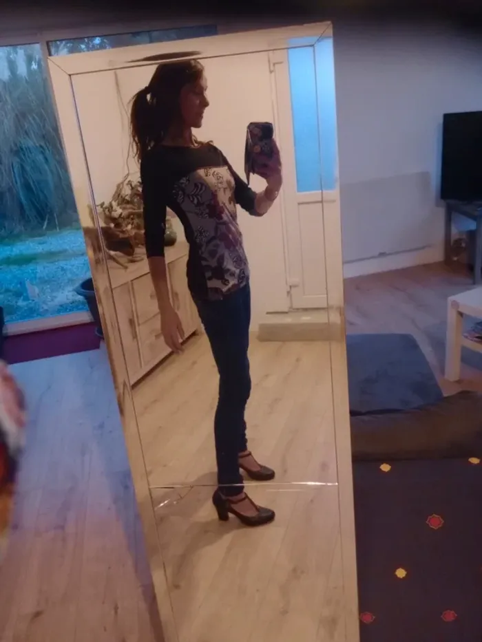 Top femme M noir et fleuri c87 - photo numéro 5