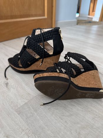 Sandales