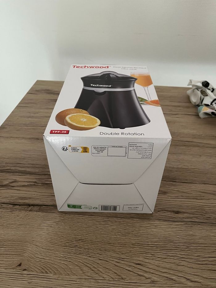 Presse fruits électrique - photo numéro 4