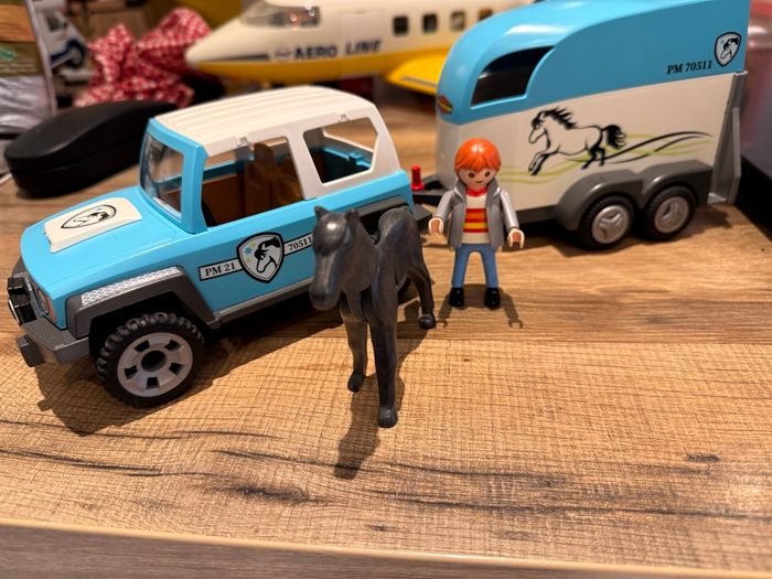 Playmobil van chevaux voiture