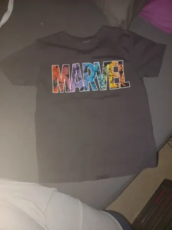 Tee shirt taille 7-8ans